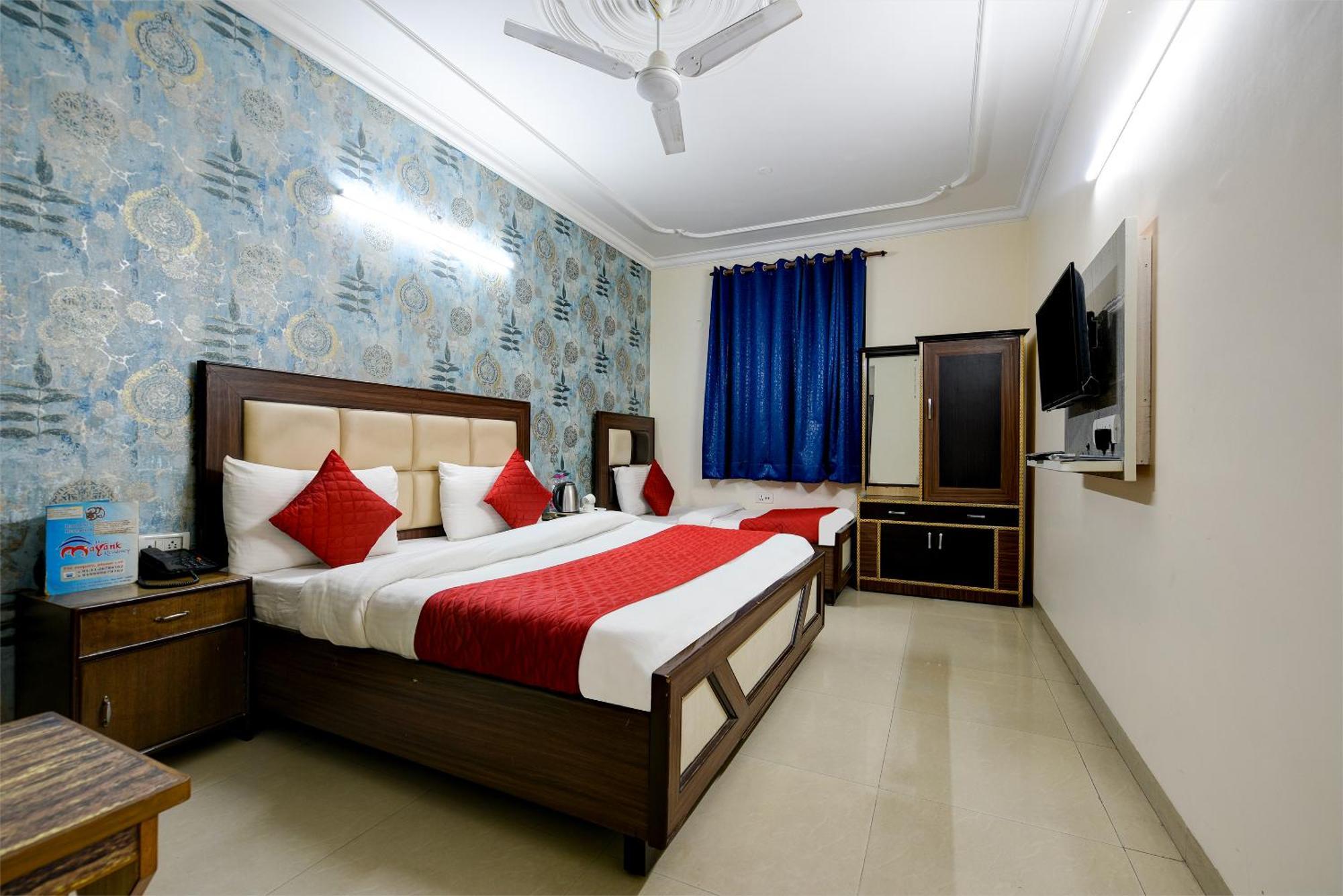 Airport Hotel Classic Park New Delhi Exterior photo